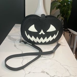 Mad Engine Black Pumpkin Crossbody Glow In the Dark Halloween NEW